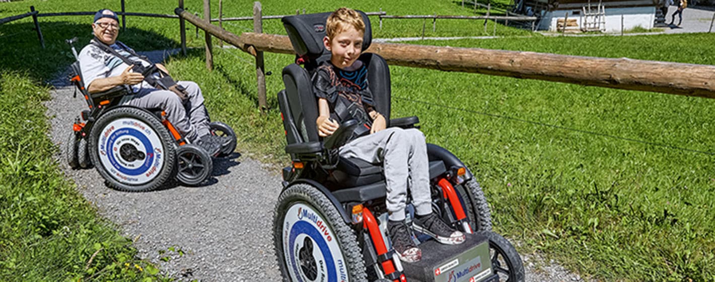Thomas Merz (à gauche) et Jérôme Burkhalter se réjouissent de la maniabilité du Mountain Drive.