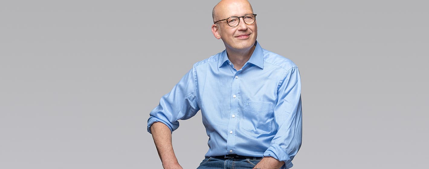 «Wenn wir in Zukunft besser verstehen, wie Viren funktionieren, werden wir auch durch Viren ausgelöste Krankheiten erfolgreicher bekämpfen können.» Dr. Gert Zimmer, Virologe.