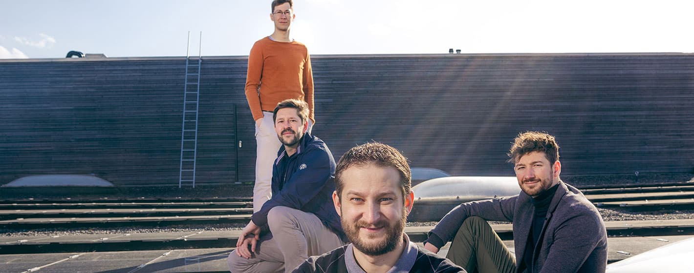 Ils font partie de l’équipe fondatrice de solar4winners : Christoph Mathys, Fabian Baerlocher, Simeon Räber et Pascal Städeli (de g. à dr.).