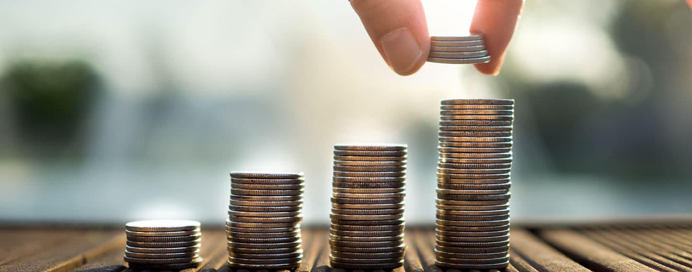 Machen Sie mehr aus Ihrem Geld, zum Beispiel indem Sie ein Sp arkonto einrichten, das kostenlos ist und darüber hinaus Zinsen abwirft.