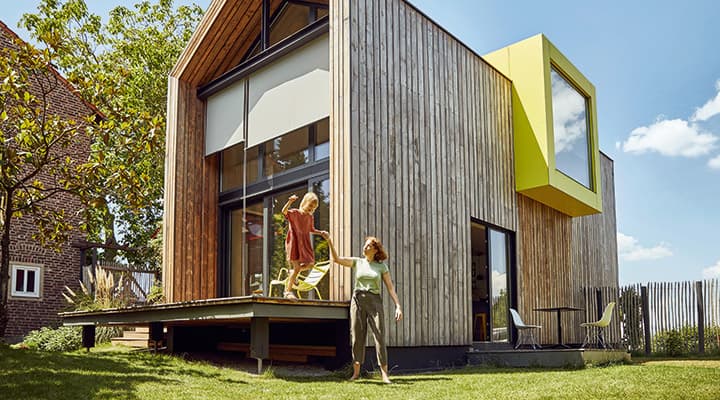 Das Tiny House bietet komfortablen Wohnraum auf kleiner Fläche.